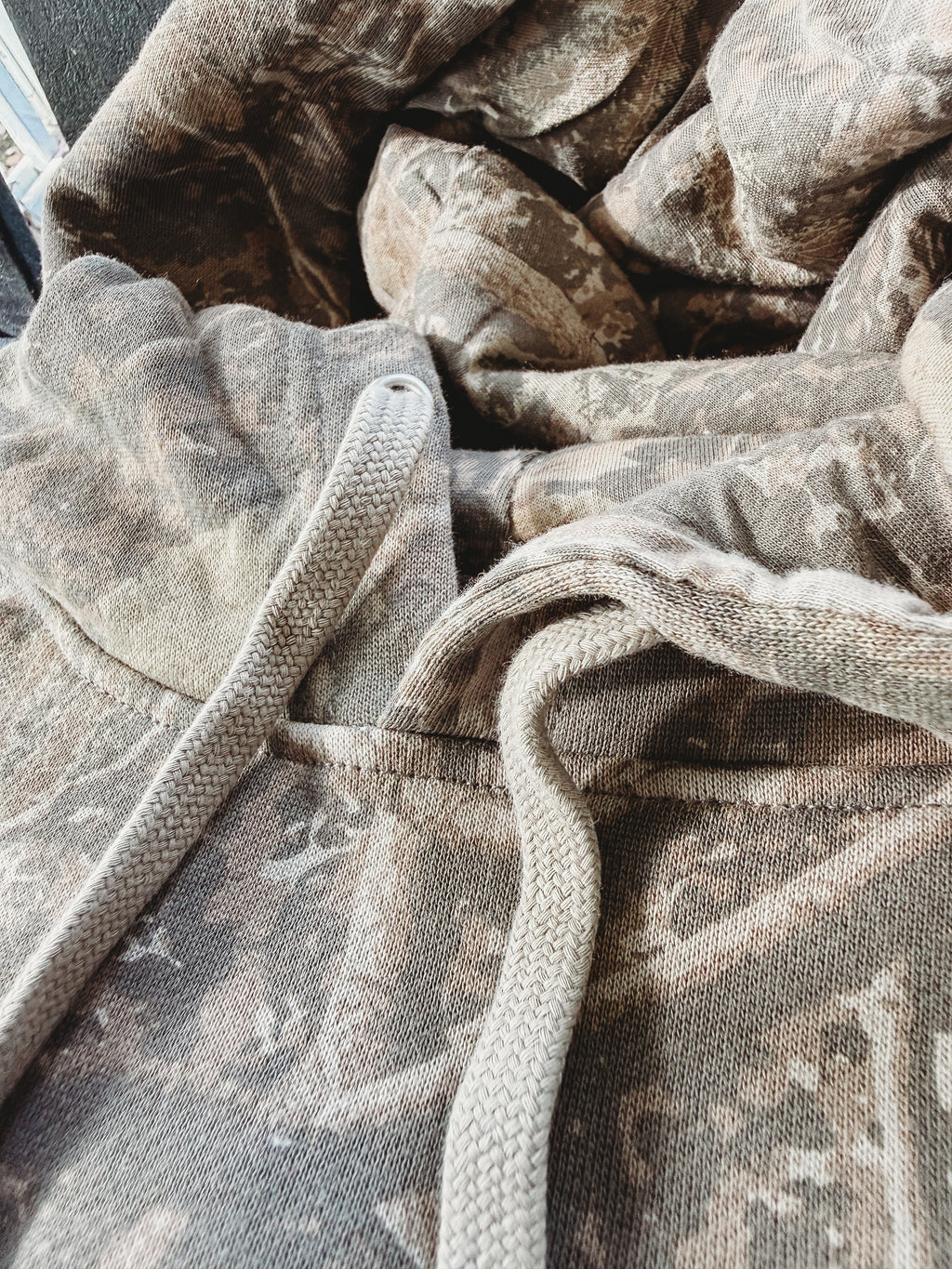 Camo Sweatshirt 🪵